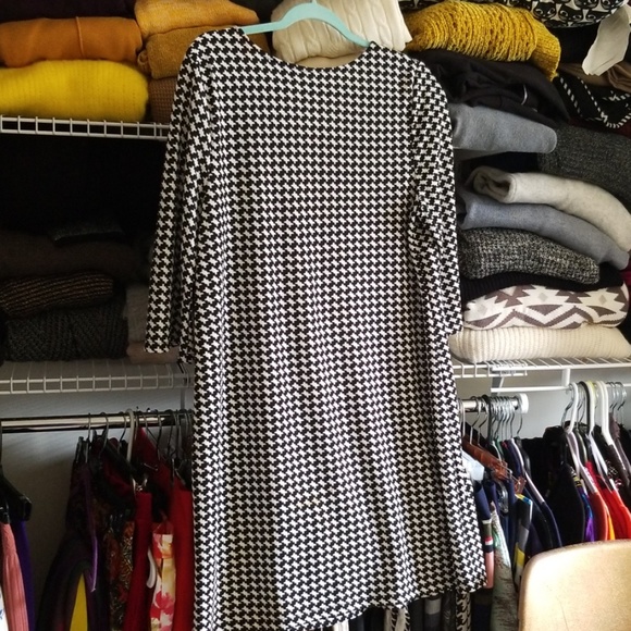 Meet your Posher, Emma , A Pencil Skirt with front - Picture 2 of 3